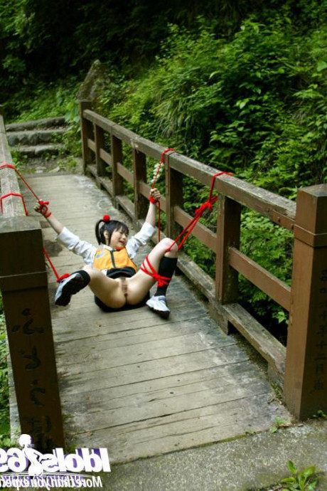 Молодые в бондаже картинка 23