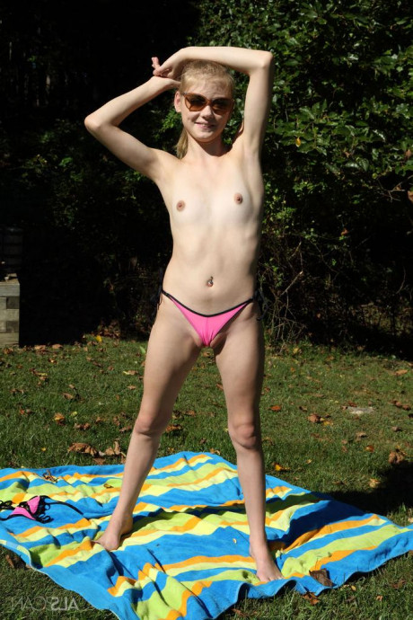 Плоская в очках картинка 54