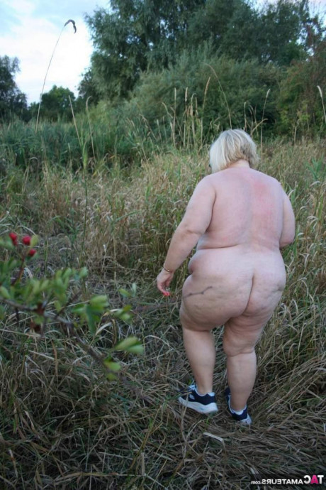 Пышная зрелая блондинка картинка 37